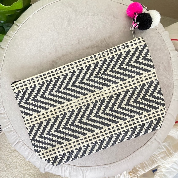Pom Pom Clutch by Shiraleah - Picture 2 of 11